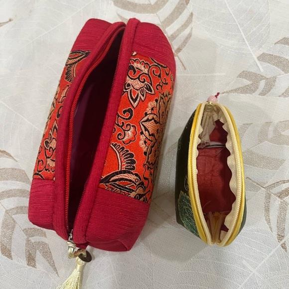 Vintage Coin Purse and makeup bag - Picture 2 of 9